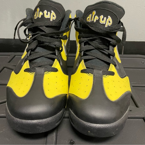 Nike Flight Air Up Men’s Black and Yellow Basketball Sneakers Size 11.5 - Picture 2 of 6